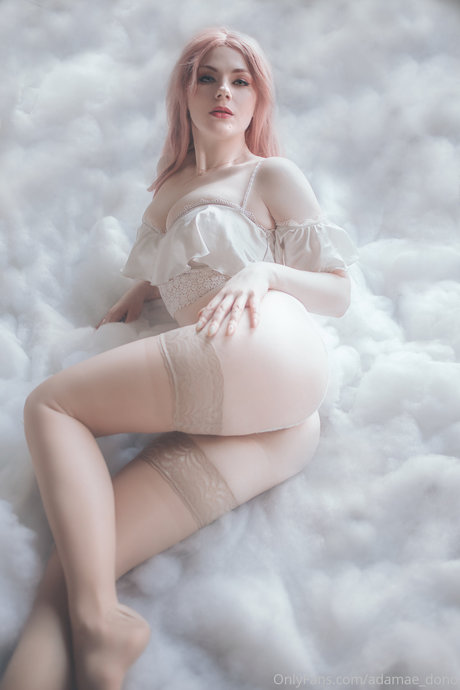 Adamae Dono haut modèle galeries