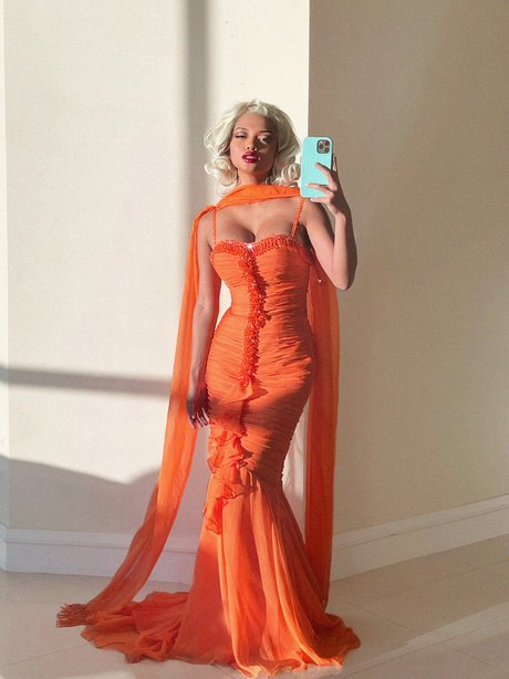 Alyssa Silos modèle adulte photos