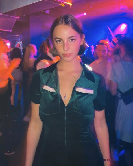 Amelie Manzoli étoile parfaite photos