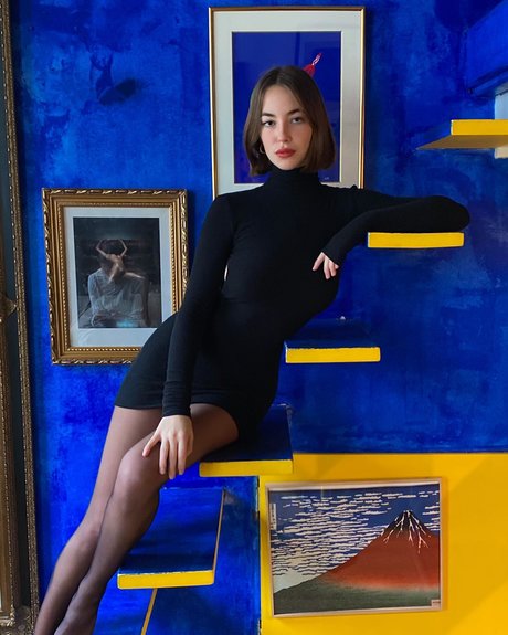 Amelie Manzoli étoile gratuite des photos