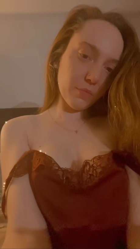 Jiji modèle porno image