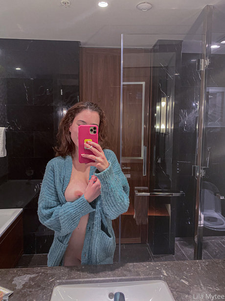 lmytee actrice nue galerie