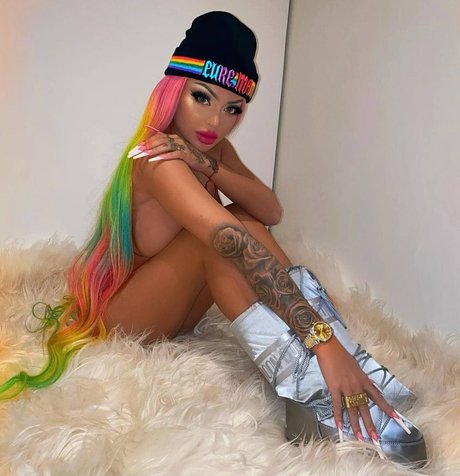 Katja Krasavice modèle hd img