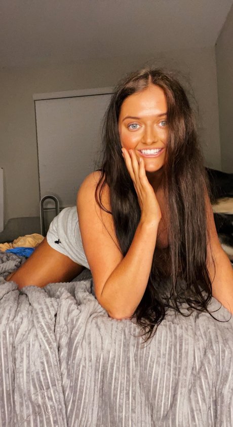 Liv Lancaster actrice image