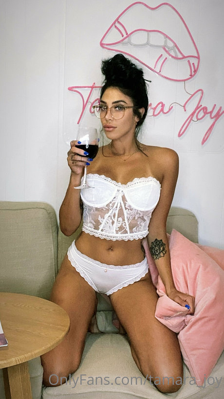 Tamara Joy modèle xxx collection