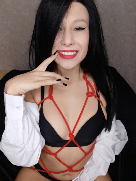 rousse tatouée onlyfans sexy sympa des photos