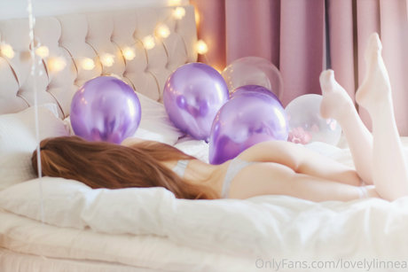 Lovely Linnea modèle sympa galeries