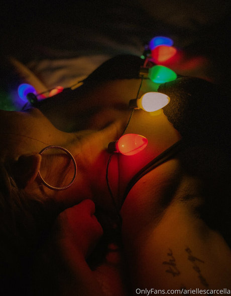 Arielle Scarcella actrice sexy collection