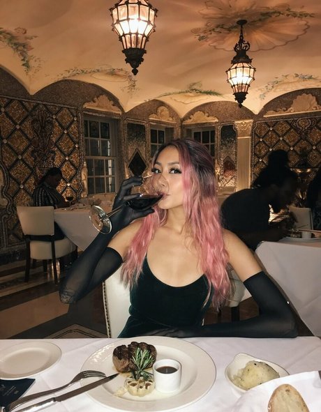 bbserinna étoile adulte photos