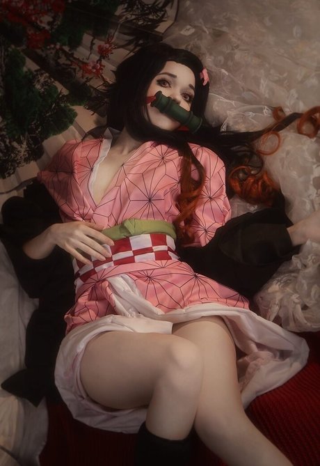 Ariadna Lobe star exclusive collection