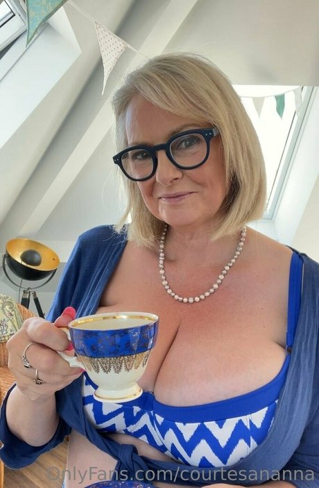 CourtesanAnna actrice de sexe des photos