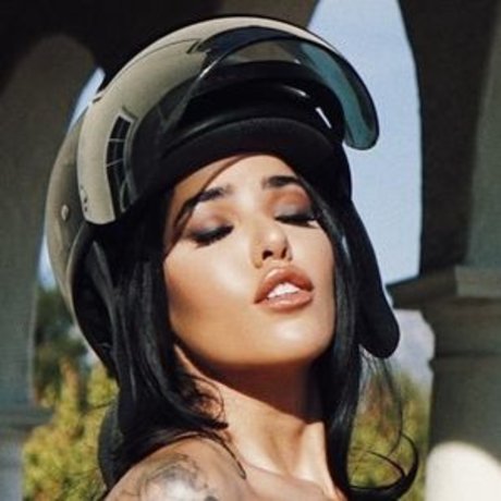 Lily andrews modèle de sexe images