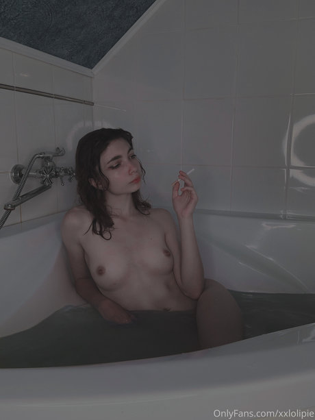 XXLOLIPIE belle star du porno img