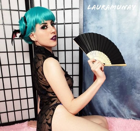 Lauramunay actrice sexy des photos