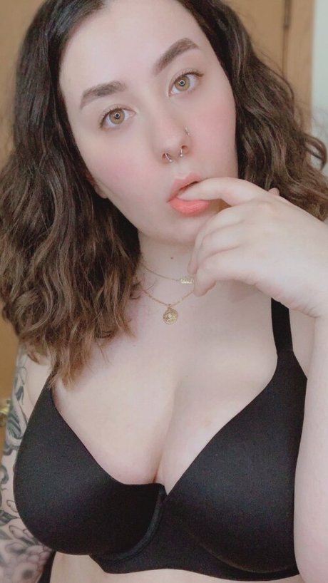 Katia Celestia étoile sexy images