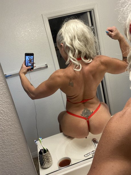 Christina Lee modèle sexy galerie