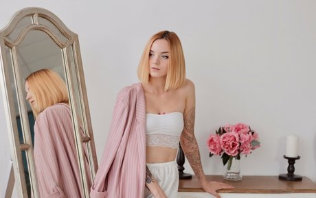 chaton courbé onlyfans beau meilleur collection