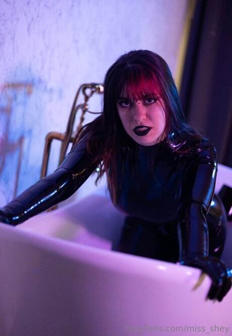 Miss Shey actrice artistique image