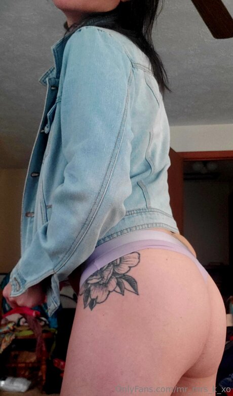 Mr Mrs K Xo actrice adulte des photos