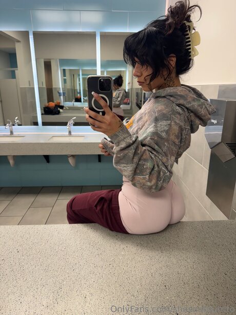 Yoursecretrito joli modèle photos