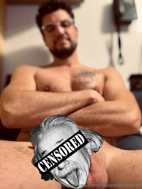 Nudeworldrover étoile de l'art galerie