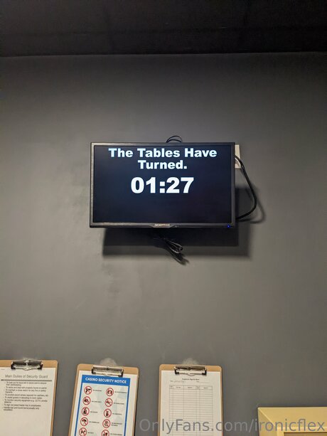 Ironicflex jolie actrice img