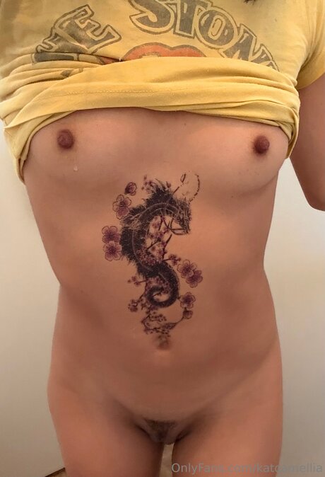 Katcamellia modèle érotique galeries