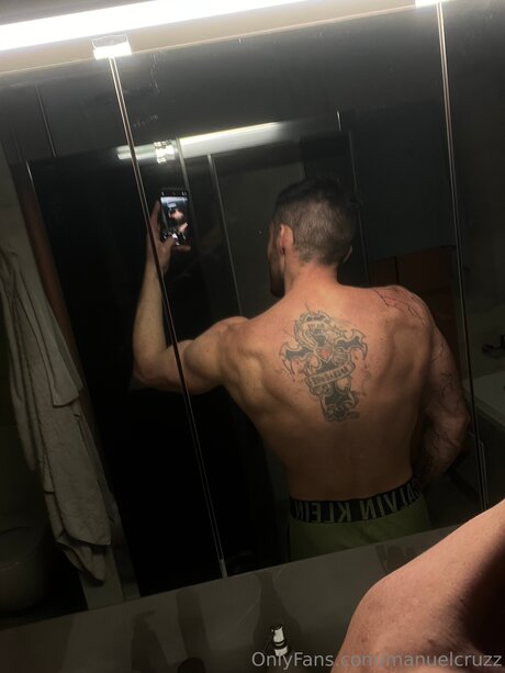 Manuelcruzz étoile chaude archive