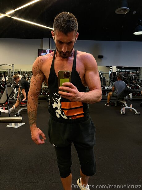 Manuelcruzz modèle porno img