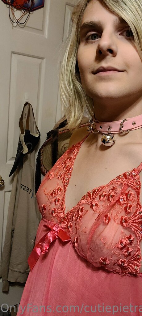 Cutiepietrans22 modèles nus photos