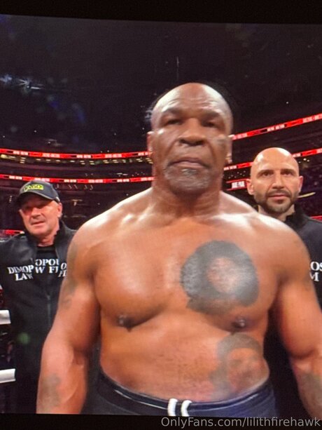 Lilithfirehawk actrice hd photos