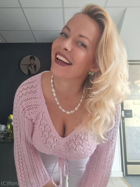 Fiona 1fire star érotique des photos