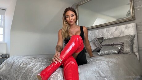 Nataliaforrestxxx art star du porno des photos