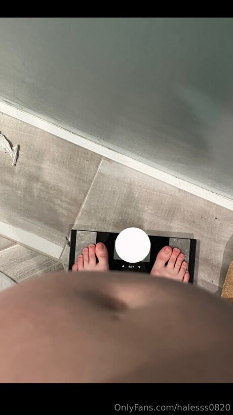 Halesss0820 modèle sympa photo