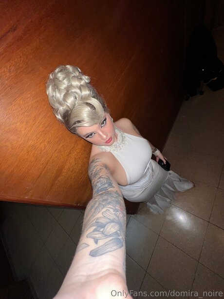 Domira Noire étoile exclusive img