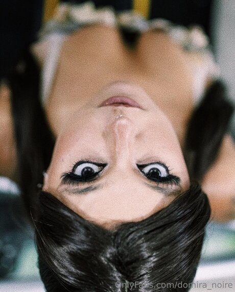 Domira Noire star érotique img