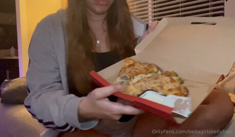 Bellagirlsbellyfree star du porno chaud photos