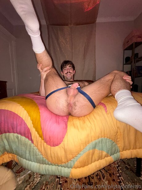 Plutosinferno haut de star du porno img