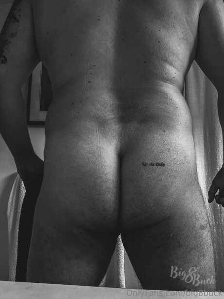 Big8buck modèle pornographique photos