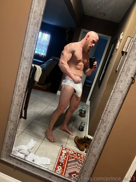 Prince Ac13 star érotique photo