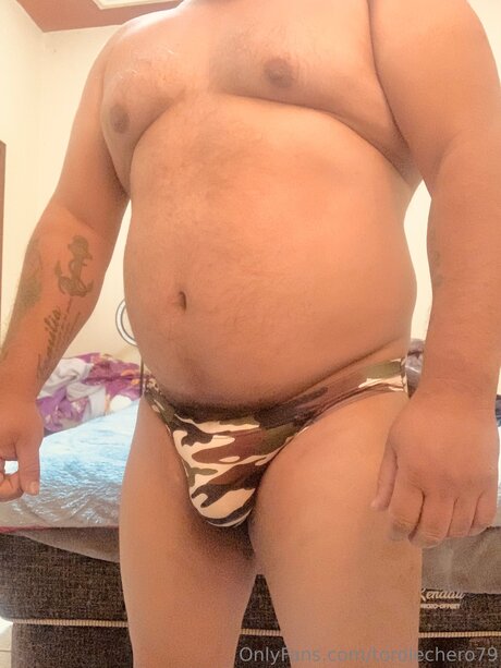 Torolechero79 modèle sexy images