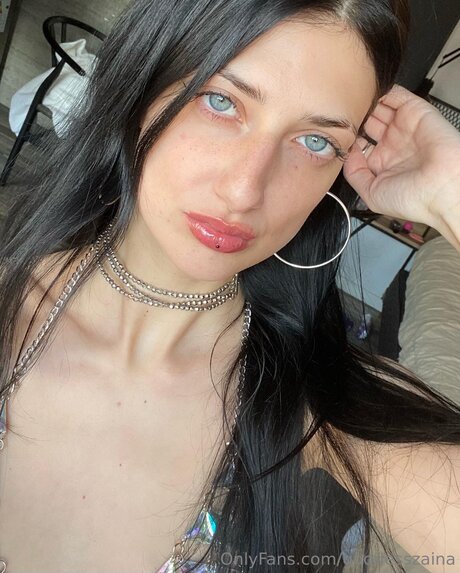 Goddesszaina star du porno érotique photo