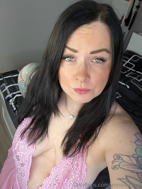 blonde étudiante onlyfans gratuit archive