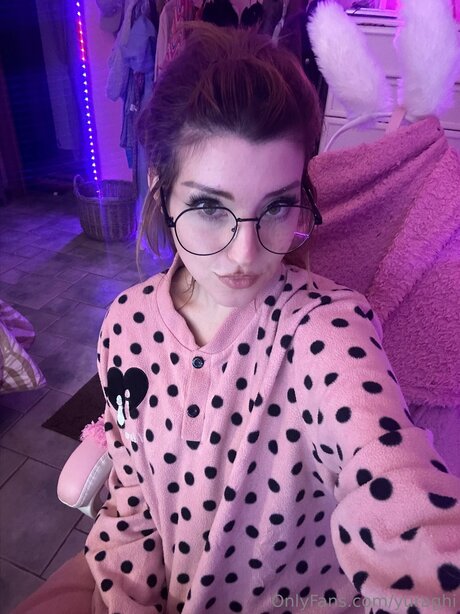 Yuraghi étoile sexy photos