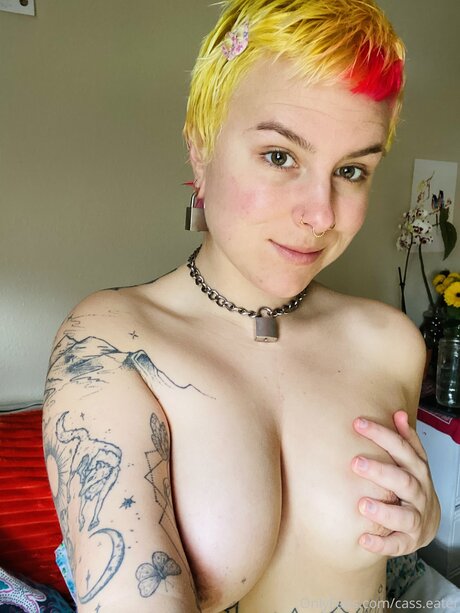 Cass Eater actrice de nus img