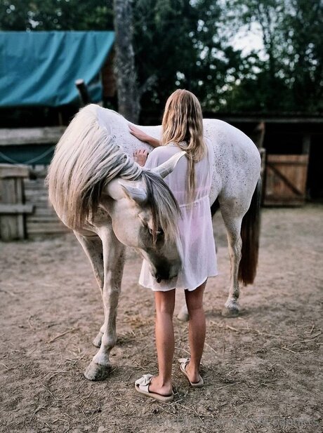 Leonie Sanders star pornographique photo