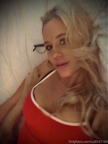 pom-pom girl nue onlyfans xxx sympa des photos