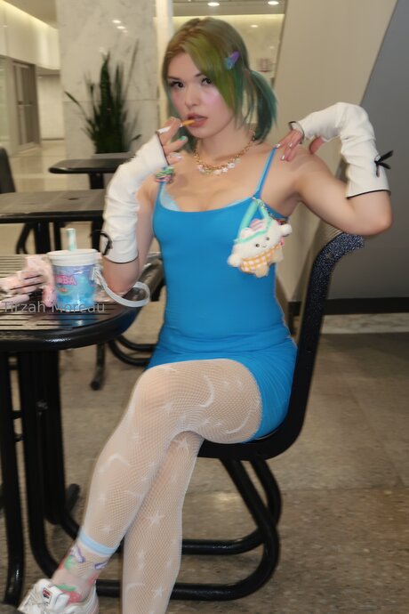 Littlelolli12 haut modèle des photos