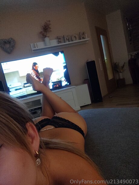 Nina Bella art de star du porno galeries