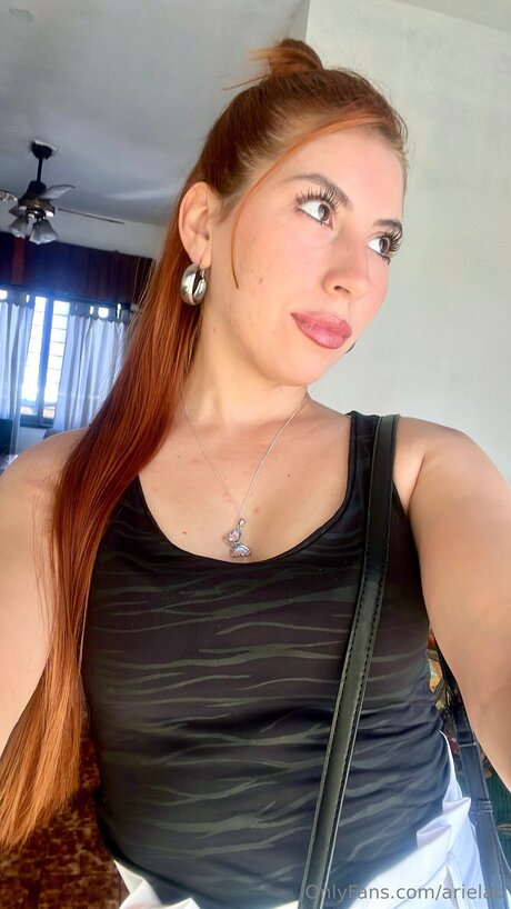 Arielao modèle porno images